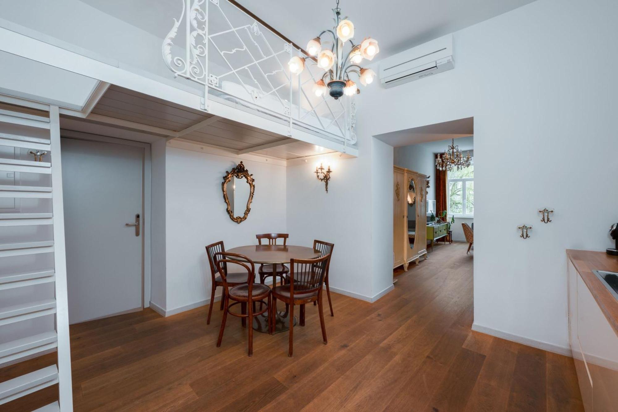 Tromostovje Apartments リュブリャナ エクステリア 写真
