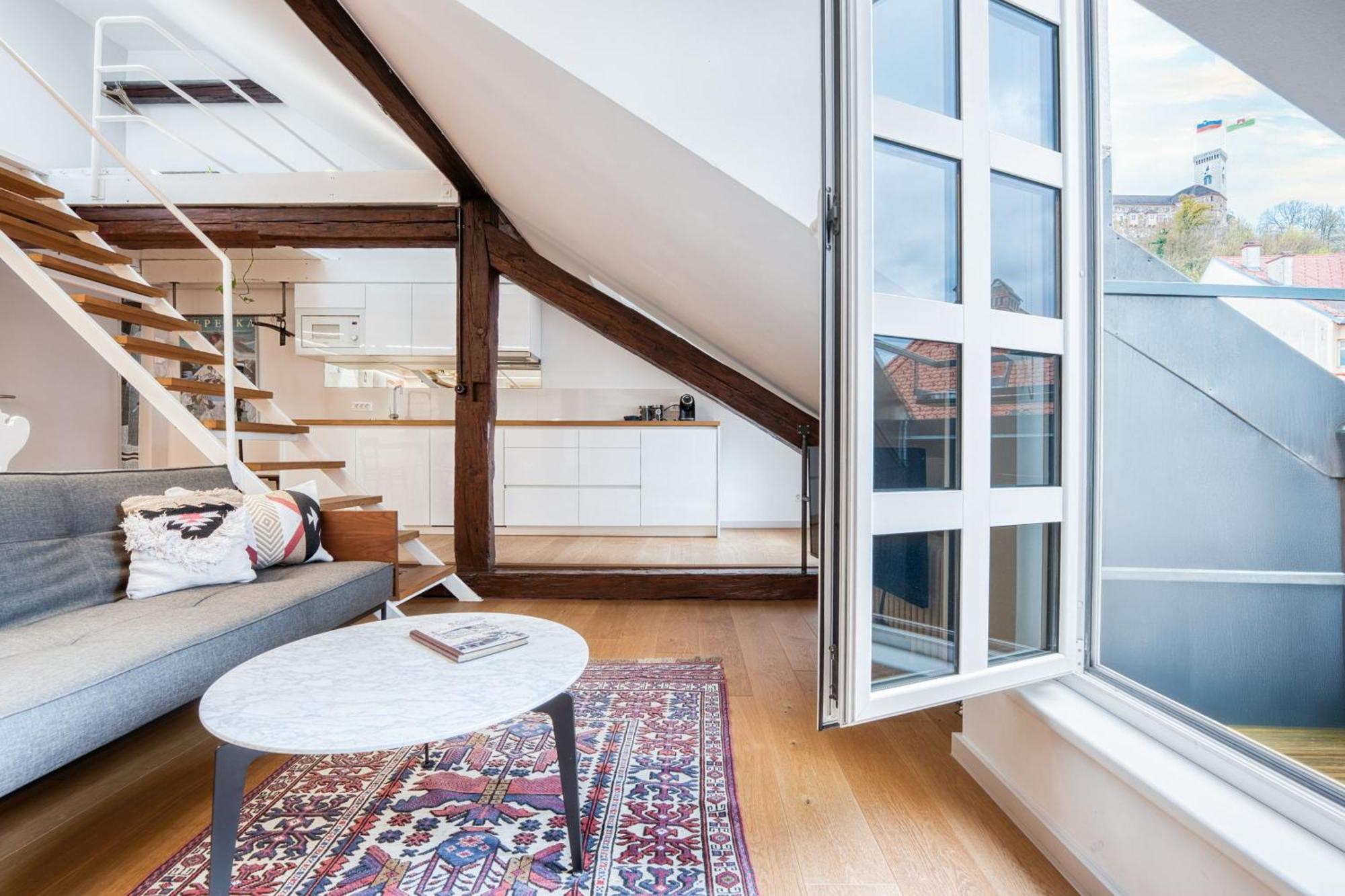 Tromostovje Apartments リュブリャナ エクステリア 写真