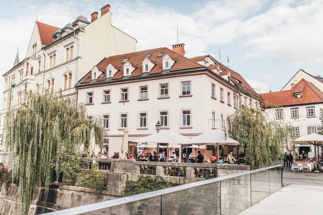 Tromostovje Apartments リュブリャナ エクステリア 写真